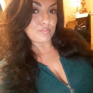 Meet your Posher, Gina